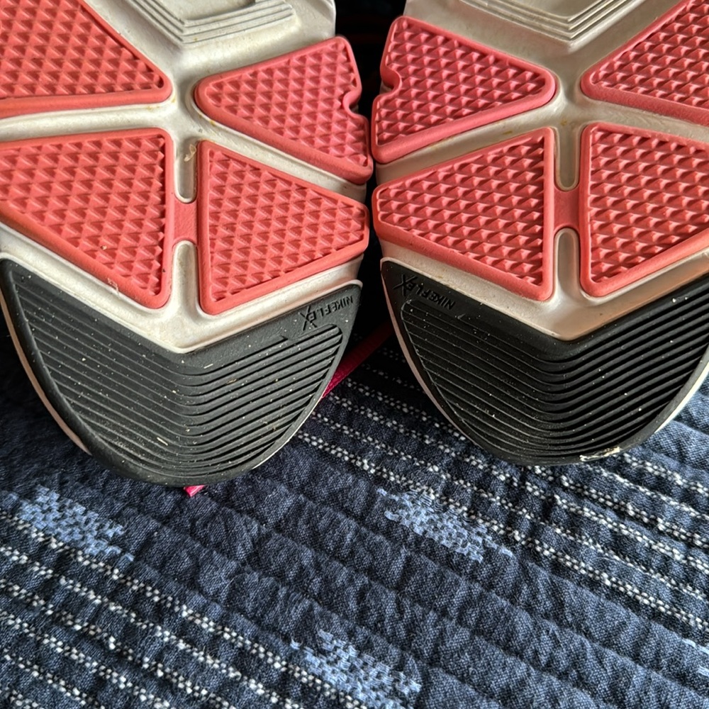 Nike Flex Trainers. Size 8.5 Good Preloved Condition - Picture 8 of 10